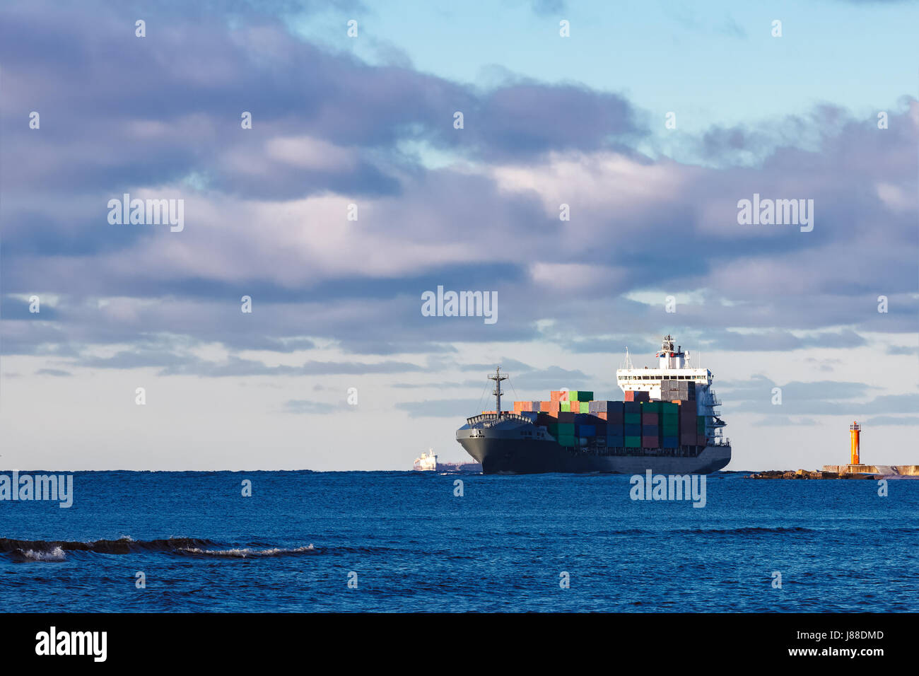 Brand new container ship hi-res stock photography and images - Alamy