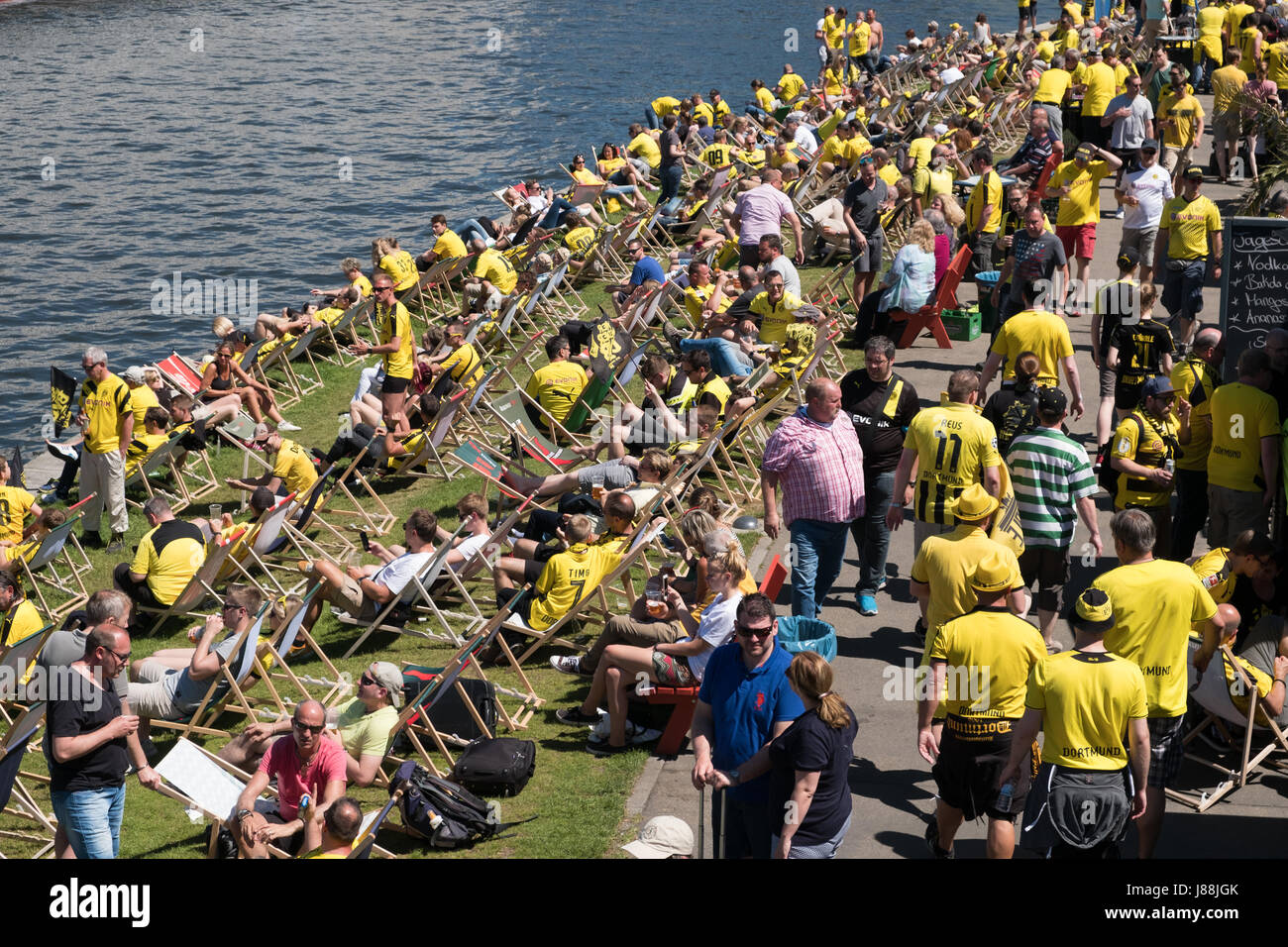 Berlin, Germany - may 27, 2017: BVB Fans / Borussia Dortmund Fans at riverside in Berlin on the day of the DFB-Pokal final. Stock Photo