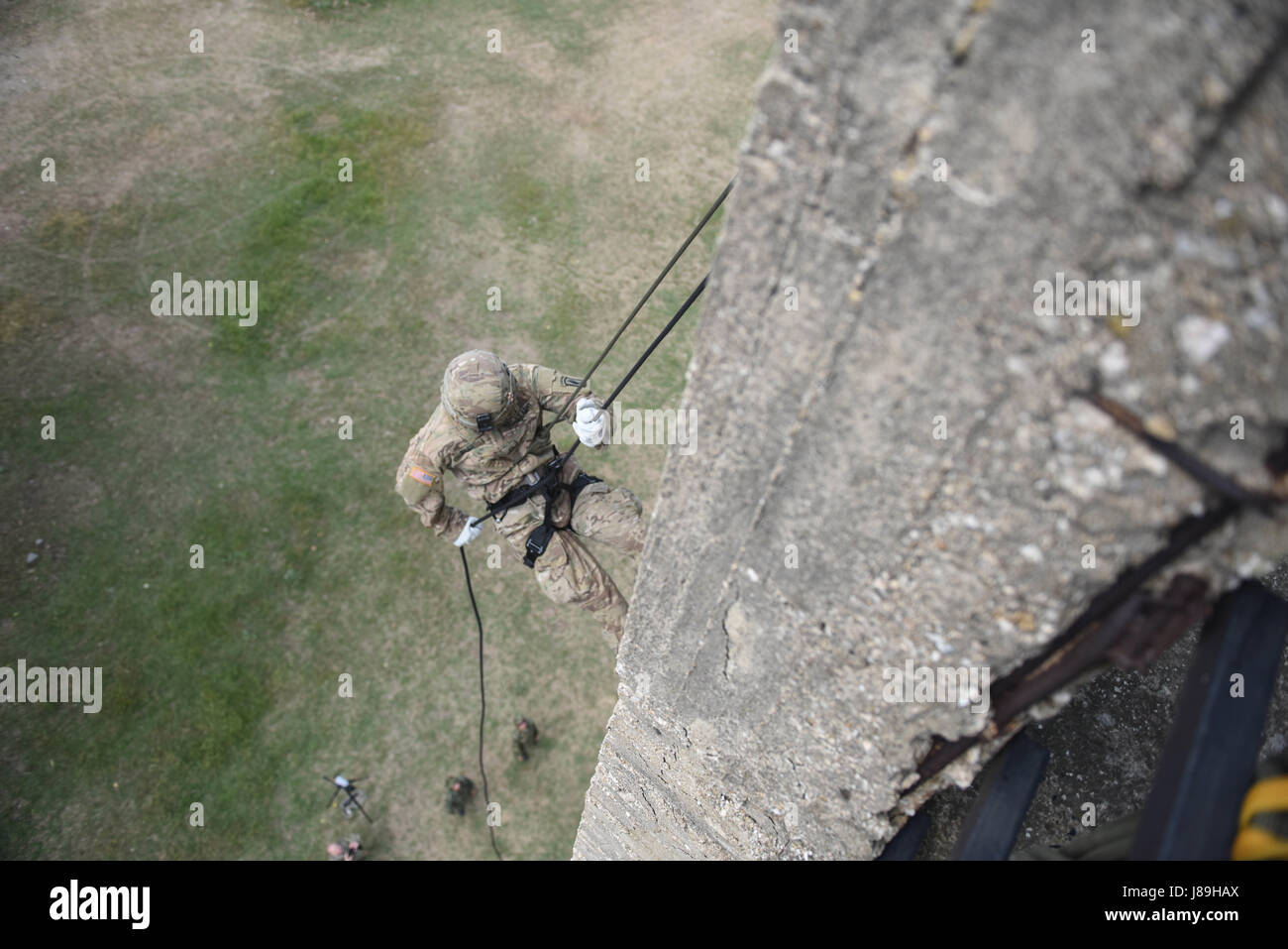 Paratrooper skills hi-res stock photography and images - Alamy