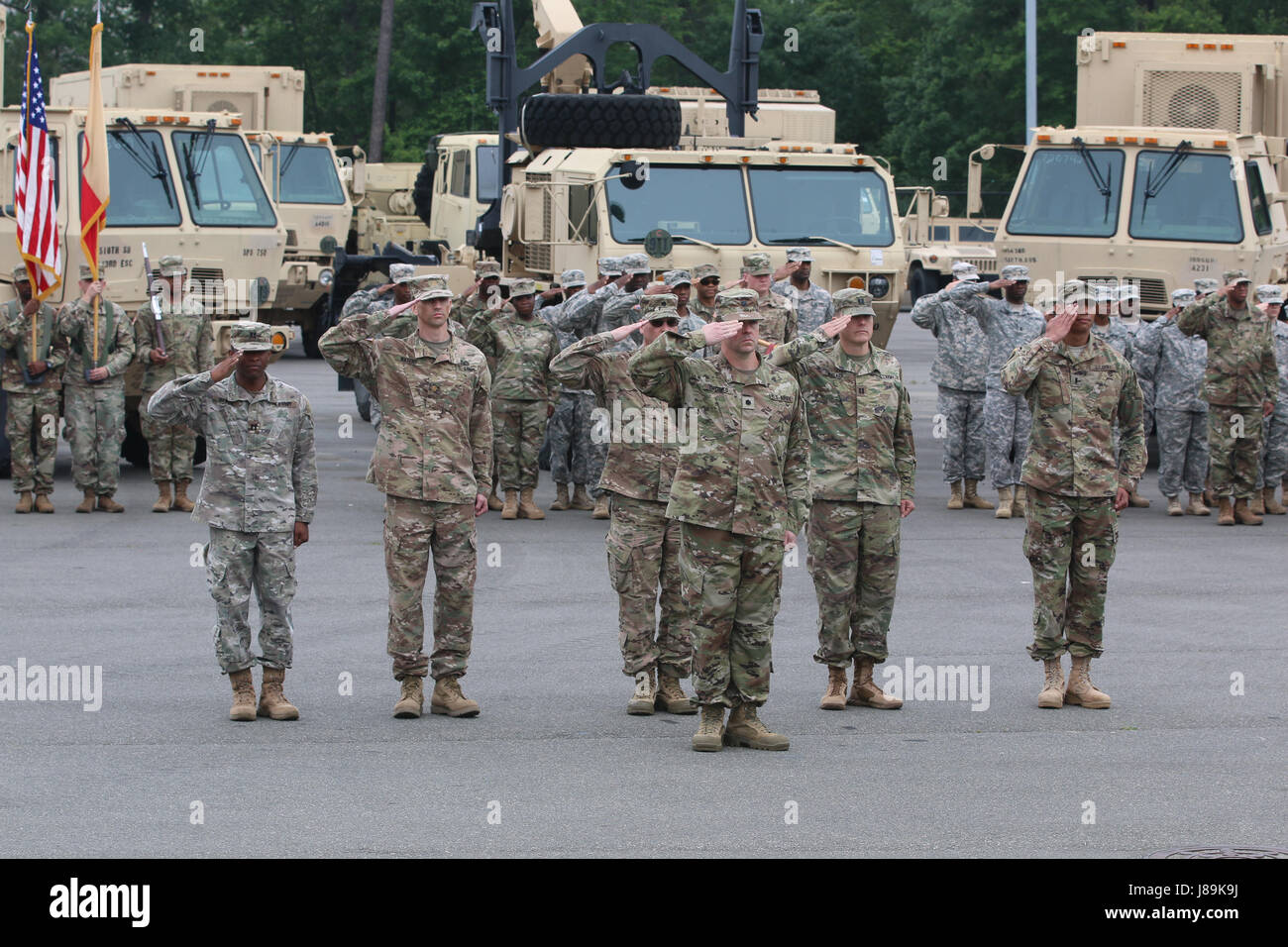 The Division staff presents the command to Col. Kelly A. Hagenbeck