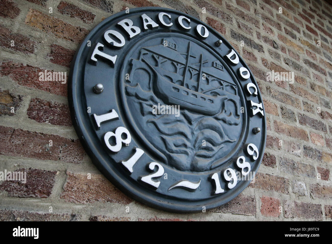 tobacco corporations Smoke gets in your eyes: 20th century tobacco advertisements