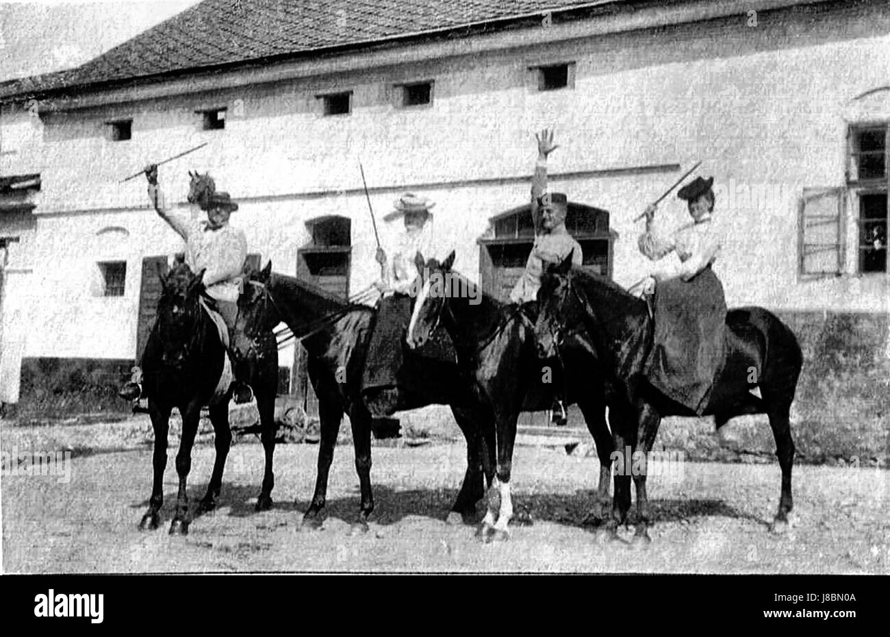 Karl v. Rolsberg mit Sohn Max, Gattin Berta und Schwiegertochter Maria Christine 1903 Stock Photo