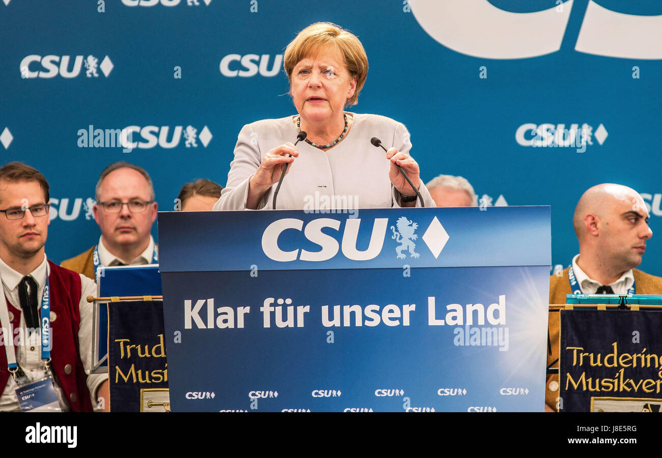 Munich, Germany. 28th May, 2017. The Bundeskanzlerin (Chancellor) of Germany Angela Merkel (CDU) visited a beer tent in the Trudering district of Munich's east end, hosted by her Bavarian sister party, the CSU (Christian Socialist Union). The event was rescheduled from the 23rd due to the terror attack in Manchester. Credit: ZUMA Press, Inc./Alamy Live News Stock Photo