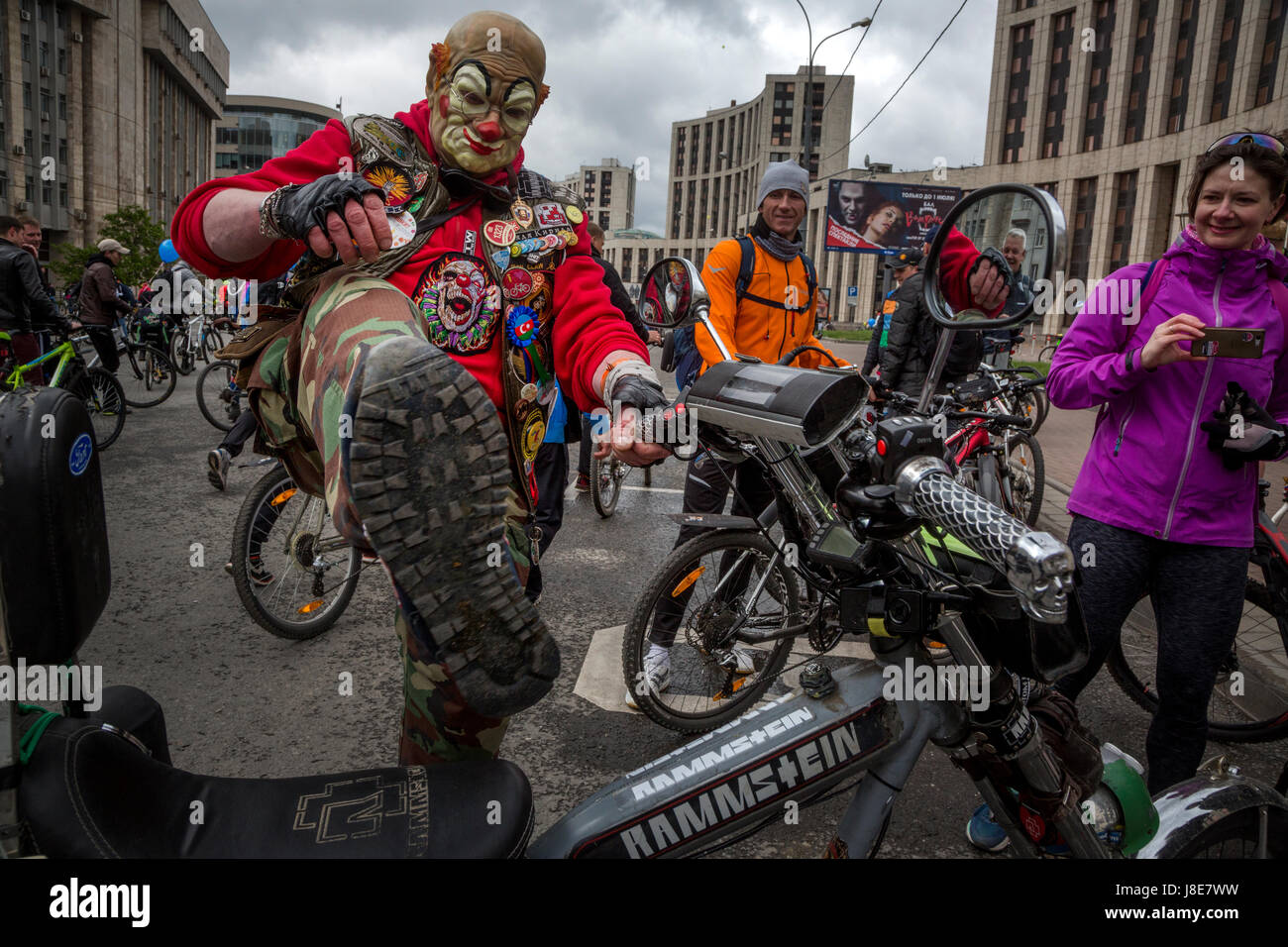 Circus clown bike hi-res stock photography and images - Alamy