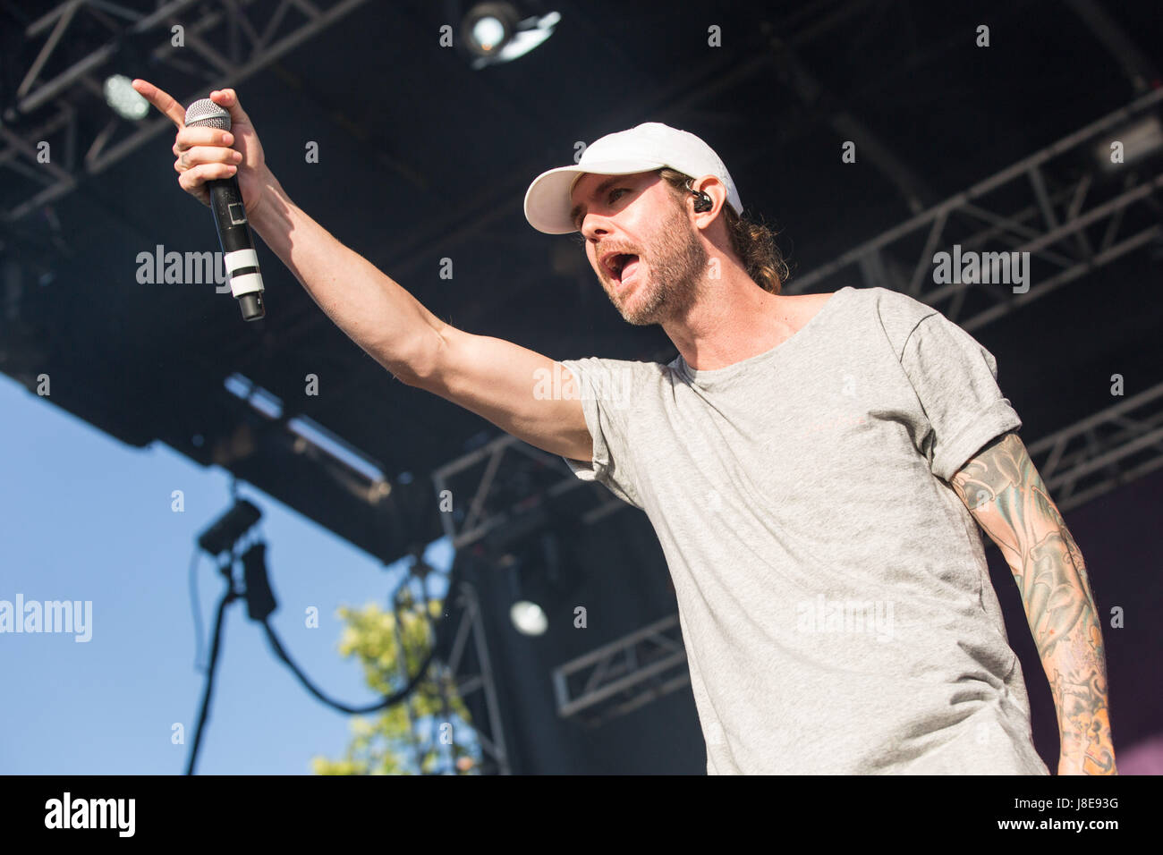 A Conversation with Jared “DIRTY J” Watson of Dirty Heads
