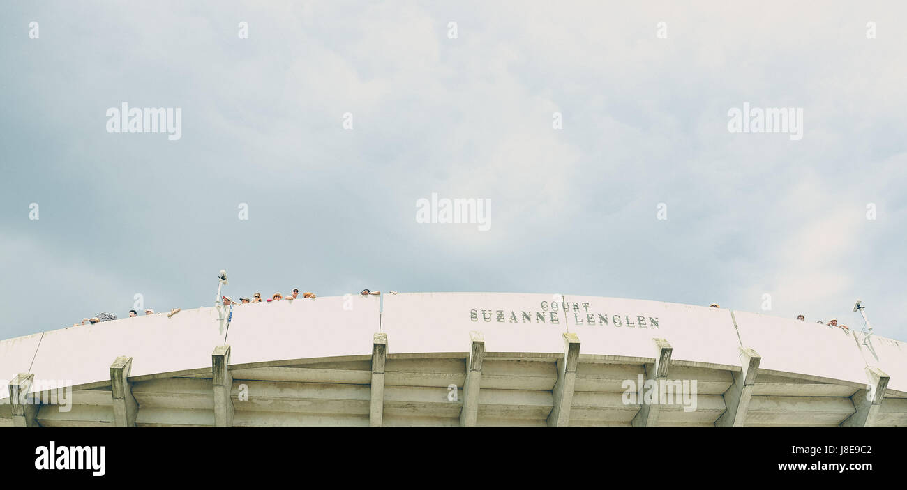 Paris, France, 28th May 2017, Tennis French Open: View to the top of Court Suzanne Lenglen at the 2017 Tennis French Open in Roland Garros Paris. Credit: Frank Molter/Alamy Live News Stock Photo