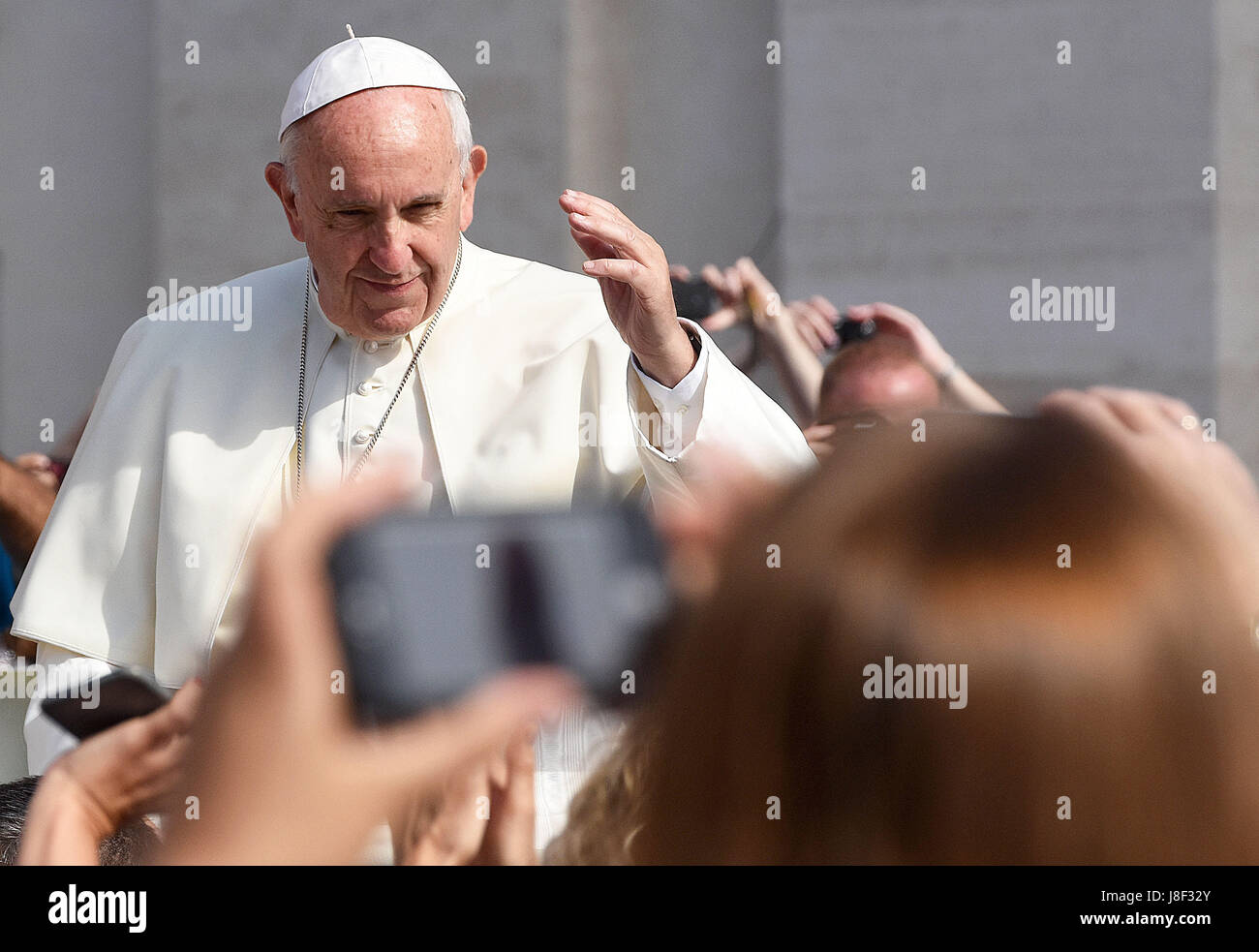 Pope francis rome hi-res stock photography and images - Alamy