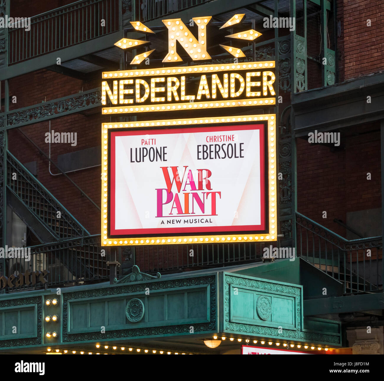 War paint the musical hires stock photography and images Alamy