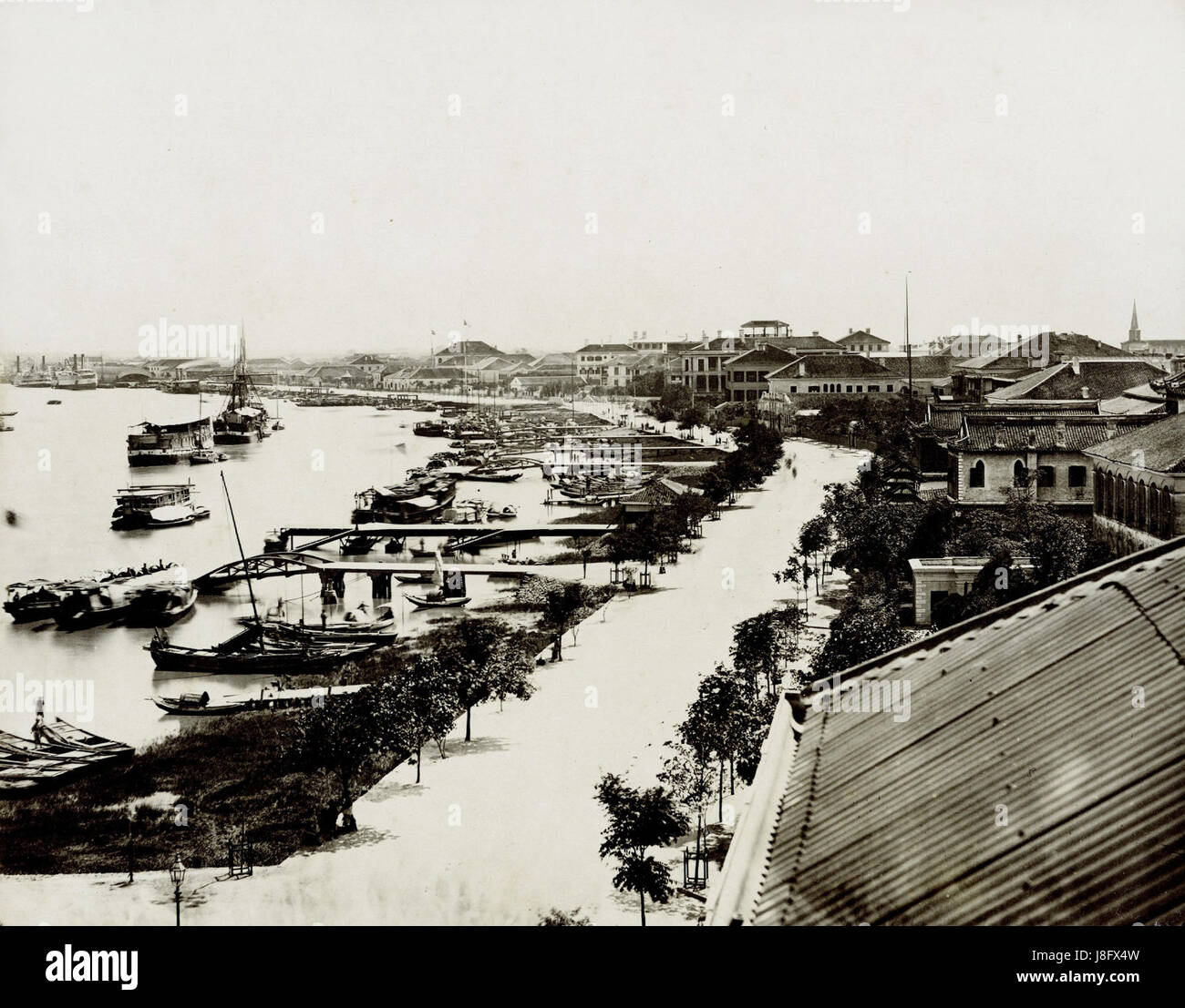 Shanghai bund 19th century hi-res stock photography and images - Alamy