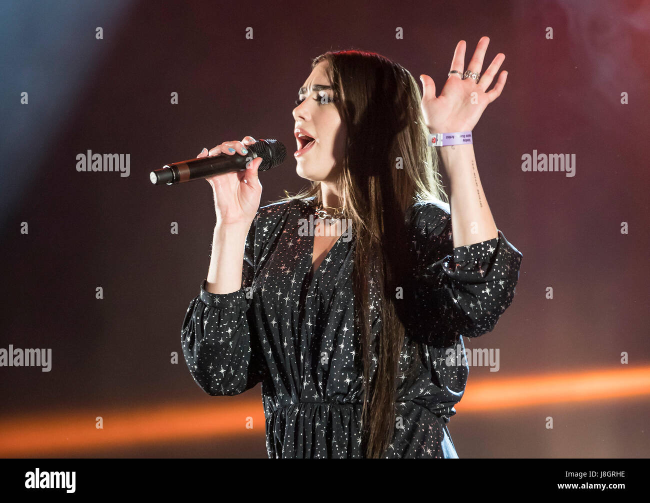 Dua Lipa performs during a collaboration with Mura Masa during the second  day of BBC Radio 1's Big Weekend at Burton Constable Hall, Burton  Constable, Skirlaugh in Hull Stock Photo - Alamy