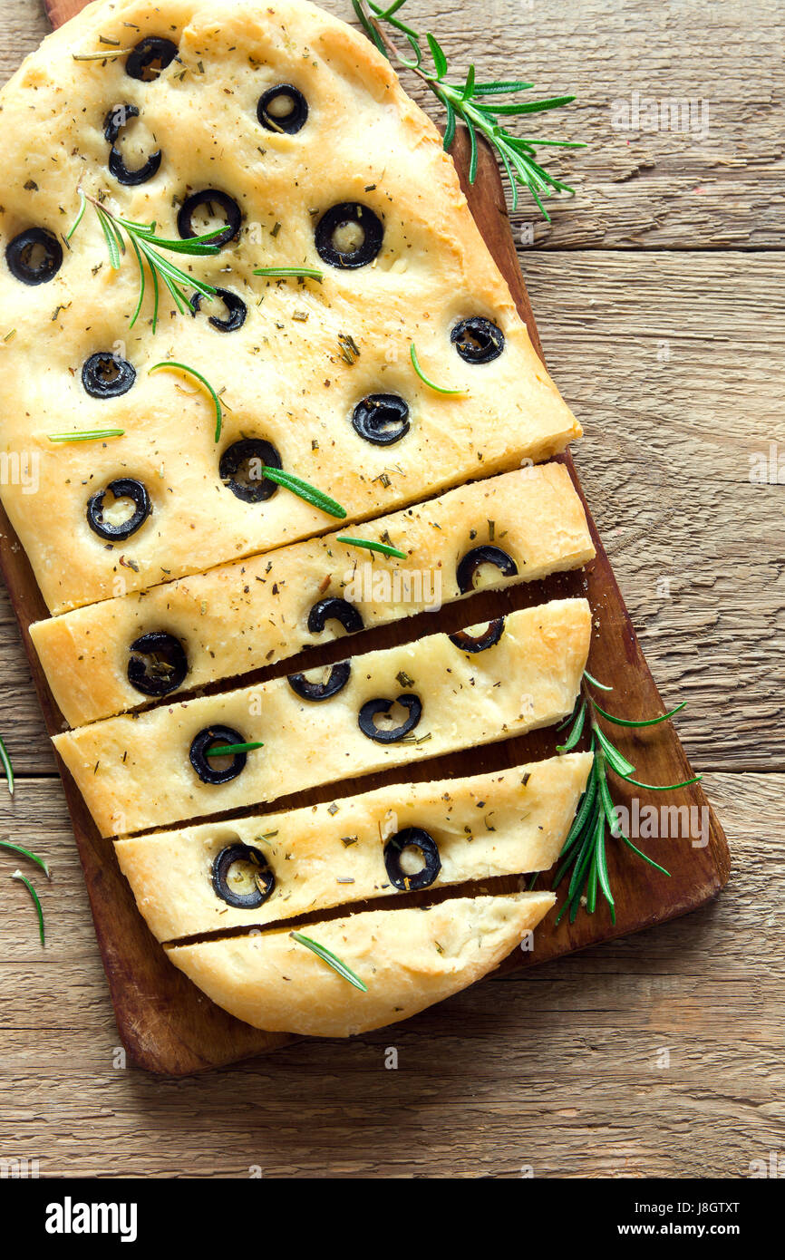 Traditional Italian Focaccia with black olives and rosemary - homemade ...