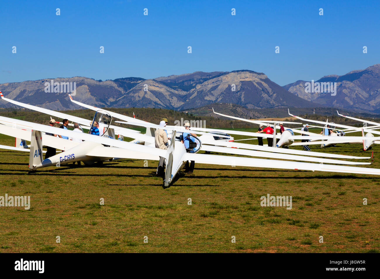 Gliders on the grid waiting for an aerotow, Sisteron, France Stock Photo