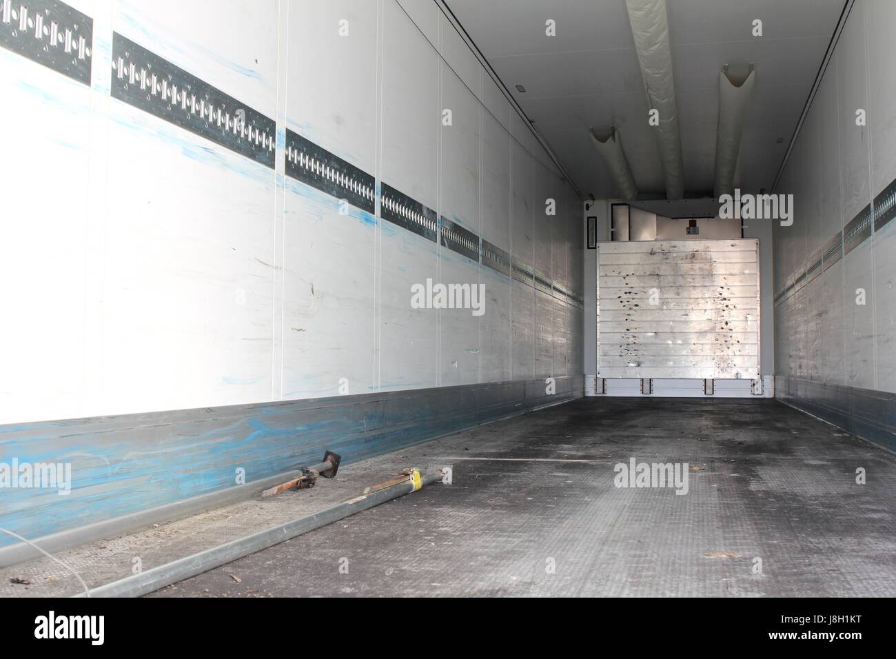 Refrigerated truck loading hi-res stock photography and images - Alamy