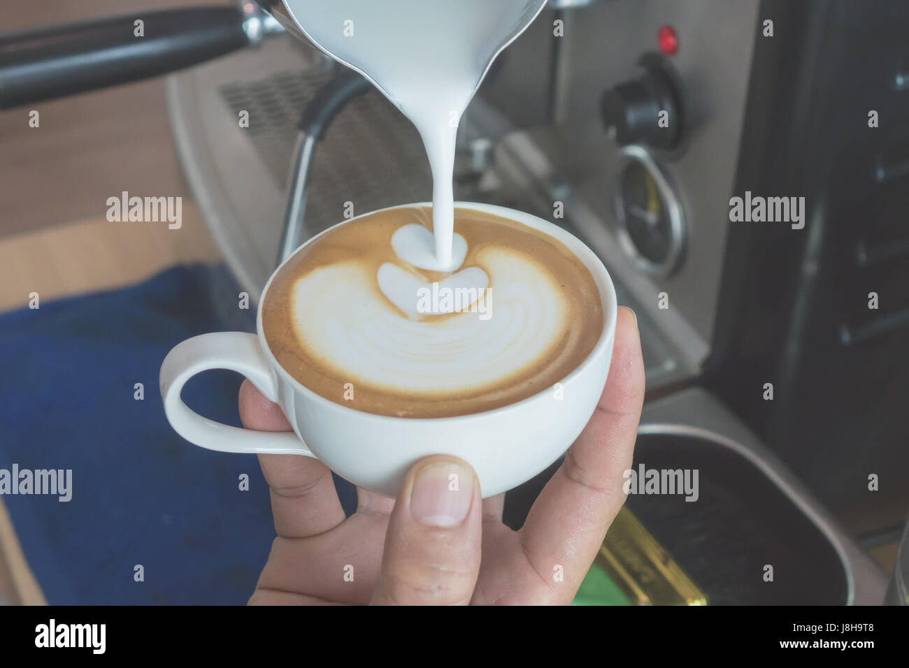 How to make latte art coffee in various forms Stock Photo Alamy