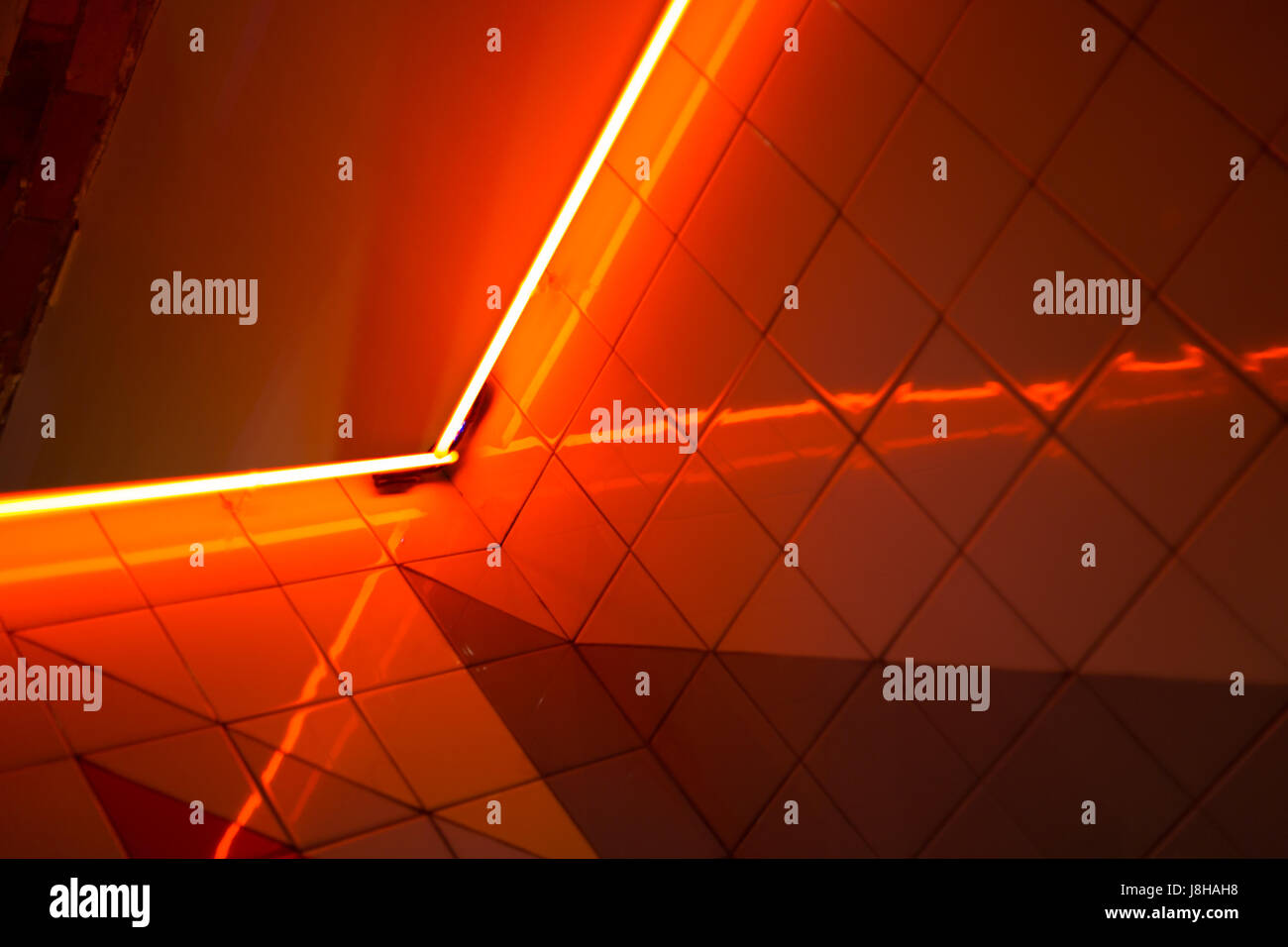Red top neon tube