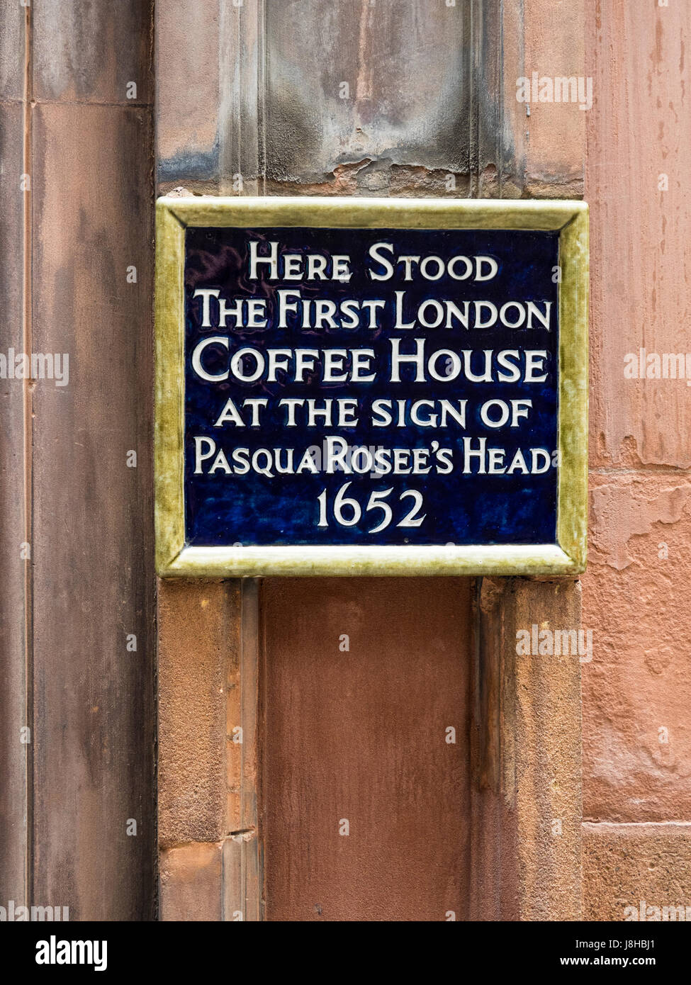The Jamaica Wine House in St Michael's Alley off Cornhill in the City of London, on the site of London's first coffee house. Pasqua Rosee's Head. Stock Photo