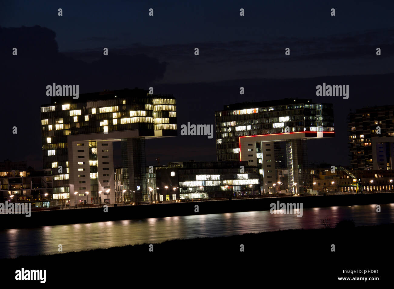 cologne, at night, night, nighttime, night photograph, bonded port