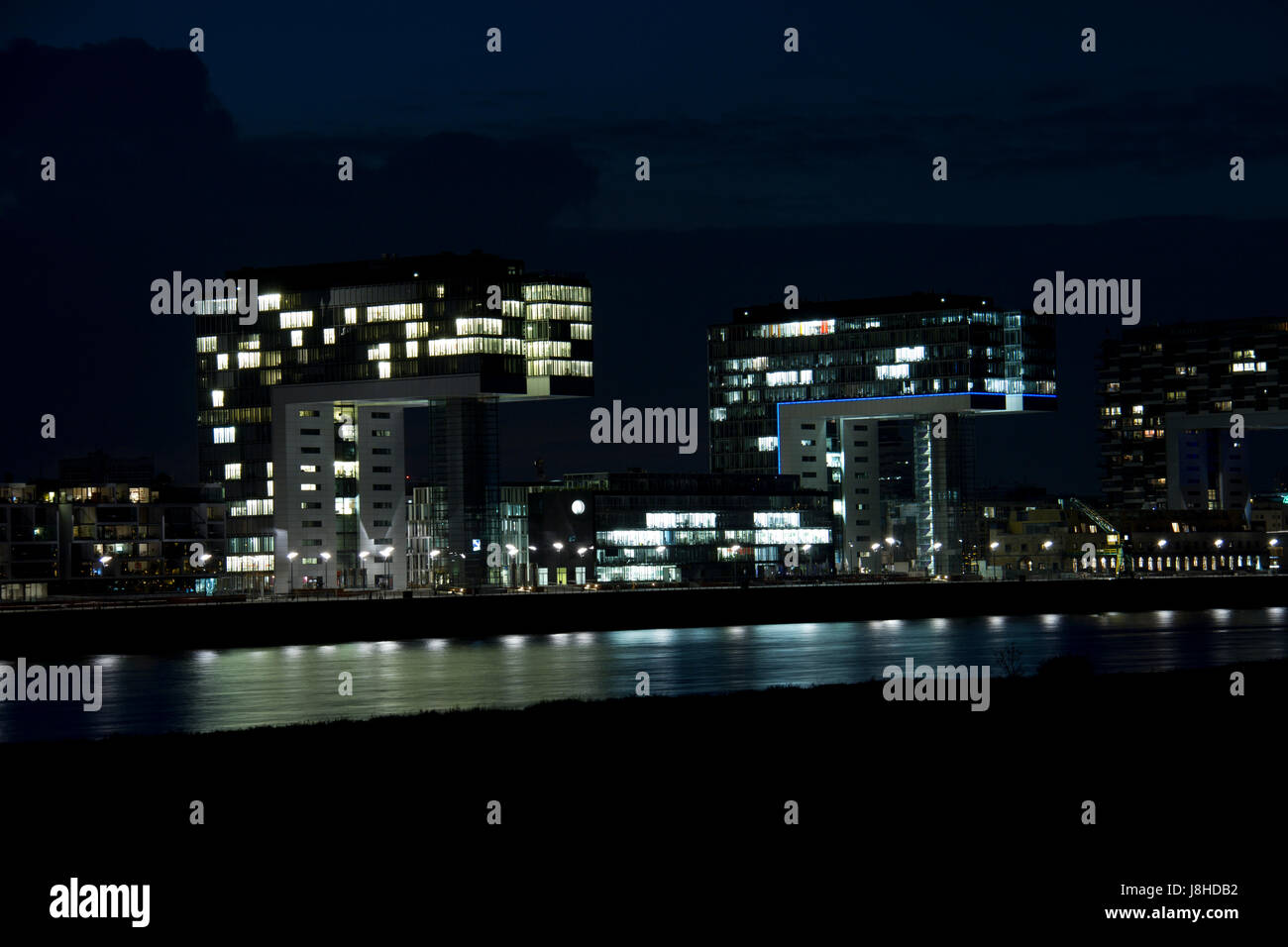 cologne, at night, night, nighttime, night photograph, bonded port