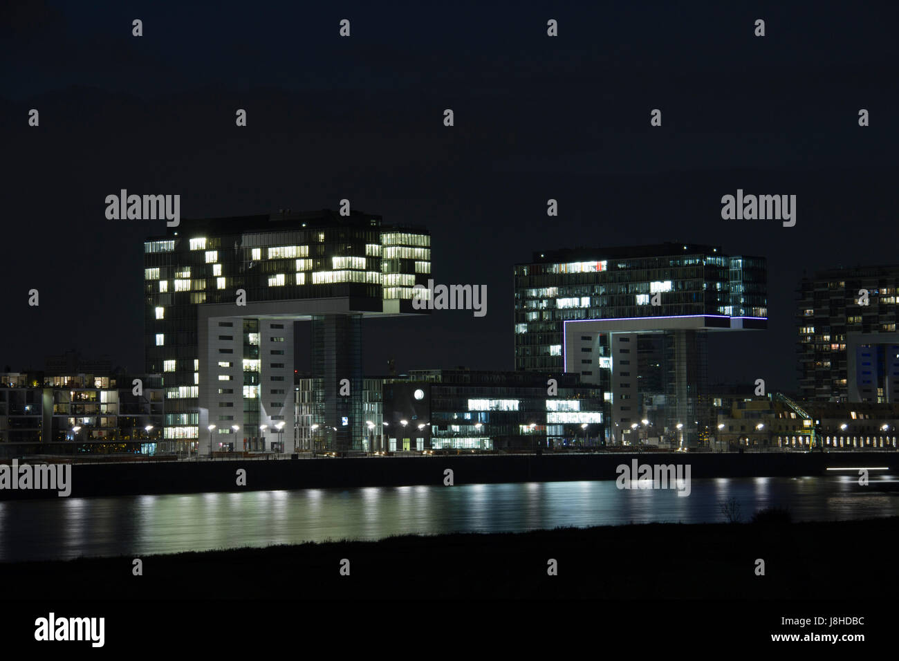 cologne, at night, night, nighttime, night photograph, bonded port