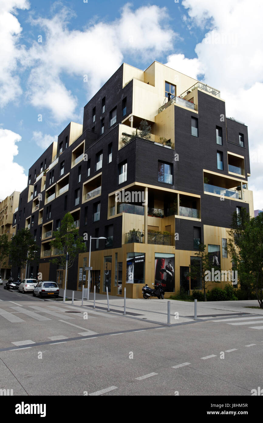 modern apartment buildings in the Quartier du Trapeze, Boulogne-Billancourt, Paris, France. Stock Photo