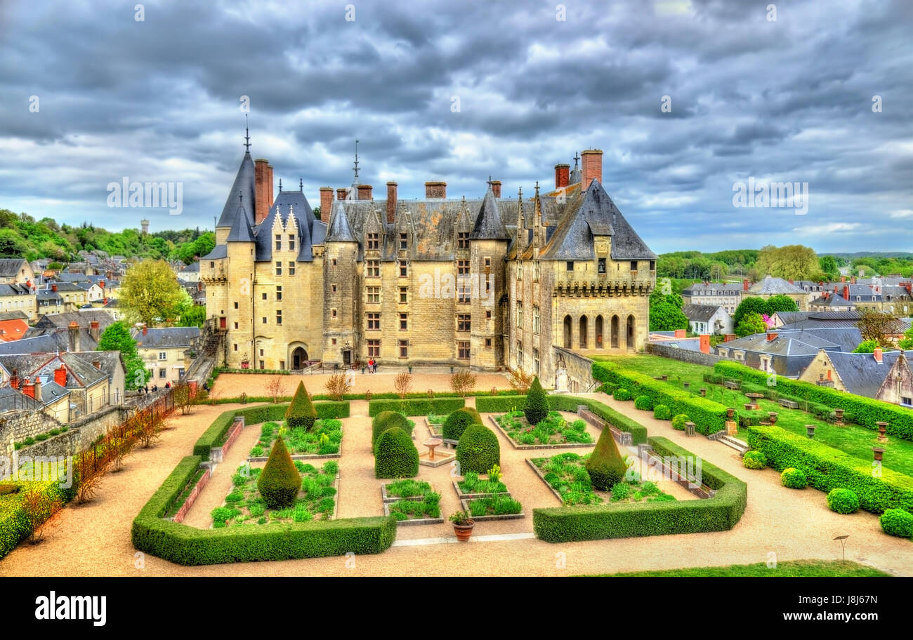 chateau-de-langeais-hi-res-stock-photography-and-images-alamy