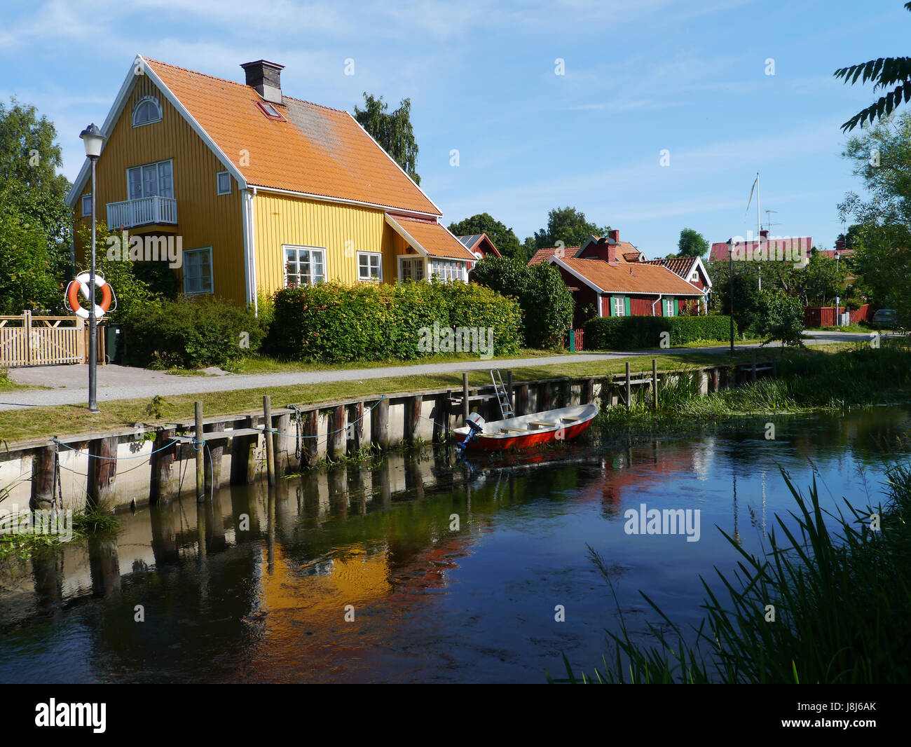 sweden, framehouse, mirroring, scandinavia, river, water, house, building, Stock Photo