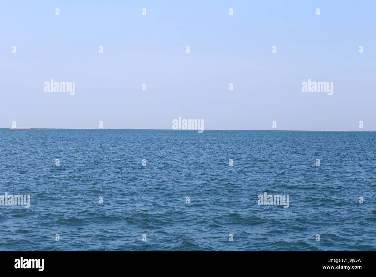 Sea and blue sky background in tropical ocean summer Stock Photo - Alamy