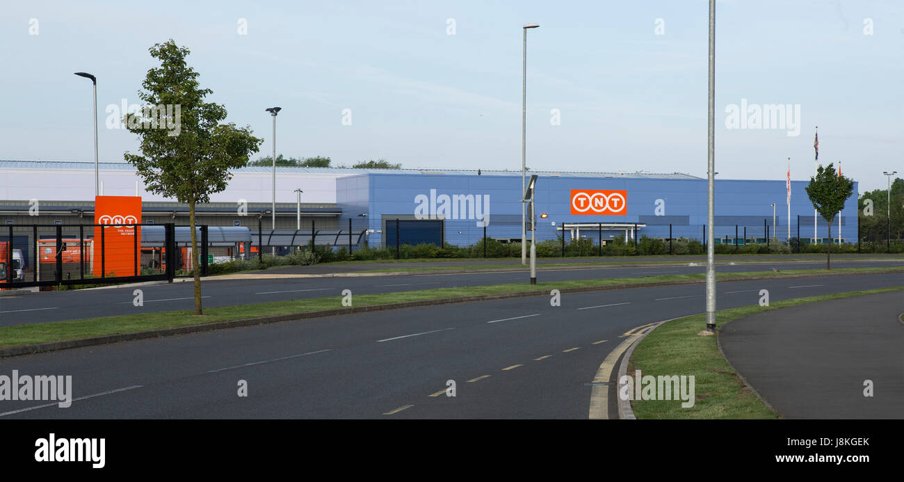 SWINDON, UK - MAY 29, 2017: New Swindon Depot for TNT, Milne Way, G Park, Swindon Stock Photo