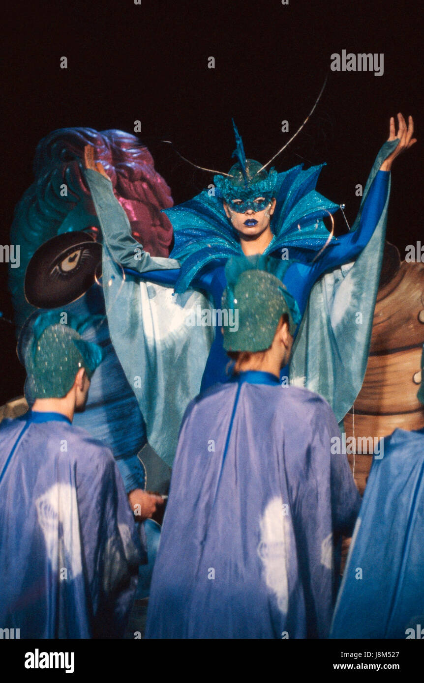 Opera Curiosa, Künsterabend, Deutschland 1980, Mitwirkende: Schmetterlingsbalett Panem et Circenses Stock Photo