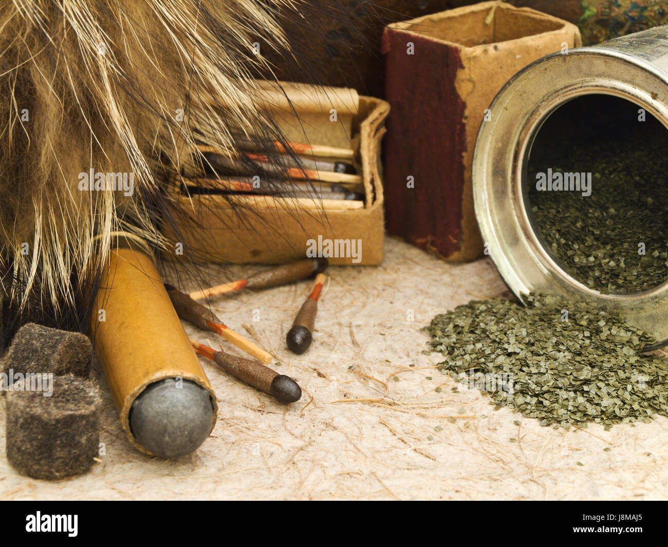 Cartridge gunpowder hi-res stock photography and images - Alamy