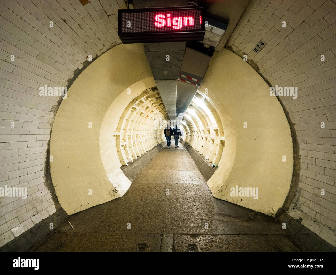 London subway tunnel shelter hires stock photography and images Alamy
