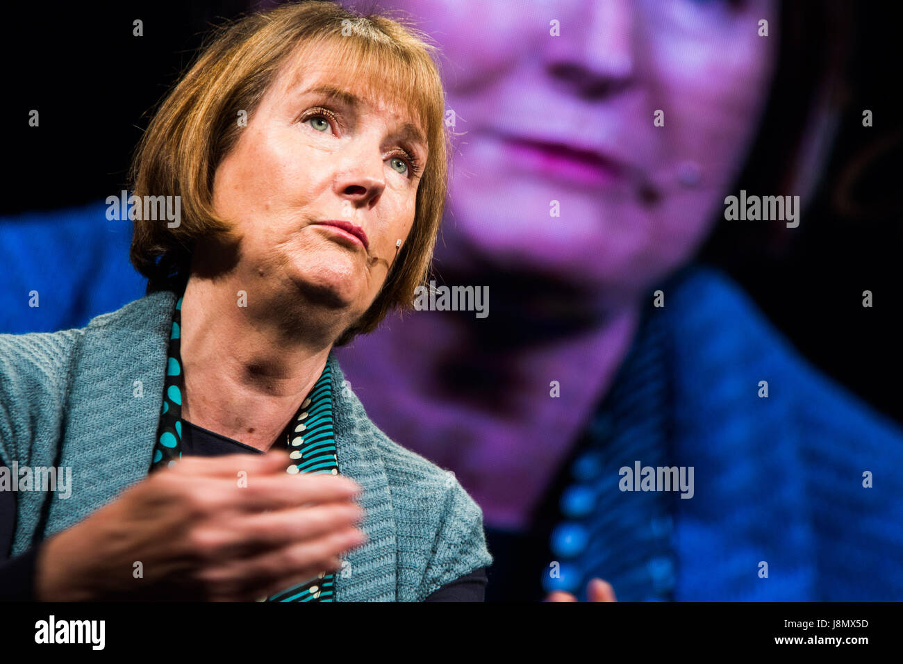 Hay Festival, Wales UK, Monday 29 May 2017 Former leading Labour politician HARRIET HARMAN talking about her life and work at the Hay Festivl 2017 Now in its 30th year, the festival draws tens of thousand of visitors a day to what was described by former US president Bill Clinton as 'the woodstock of the mind' Photo credit Credit: keith morris/Alamy Live News Stock Photo