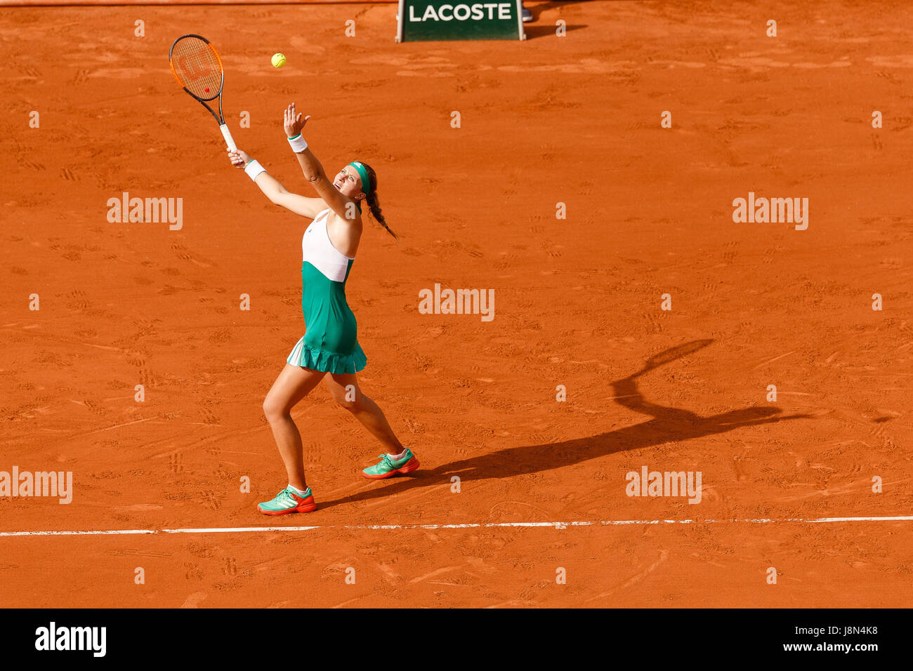 Paris, France, 29th May 2017, Tennis French Open: French player Kiki Mladenovic during her first round match at the 2017 Tennis French Open in Roland Garros Paris. Credit: Frank Molter/Alamy Live News Stock Photo