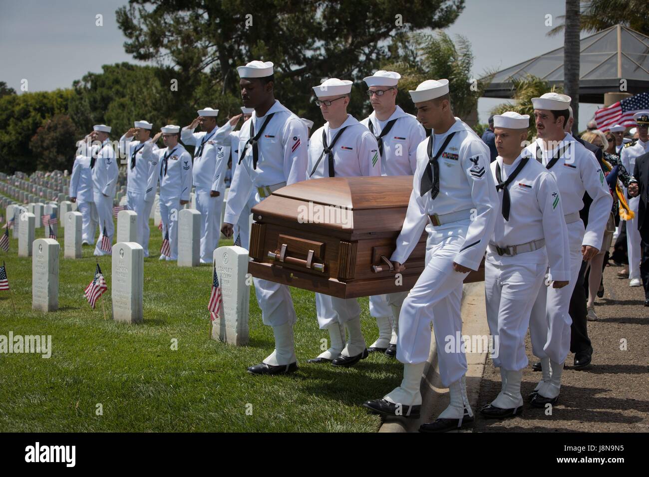 San Diego, United States Of America. 28th May, 2017. Burial at the Fort Rosecrans National Cemetery of Lt. Cmdr. Frederick Crosby, who went MIA when he was was shot down in Vietnam in 1965, whose remains were found recently, in May 2017. | usage worldwide Credit: dpa/Alamy Live News Stock Photo