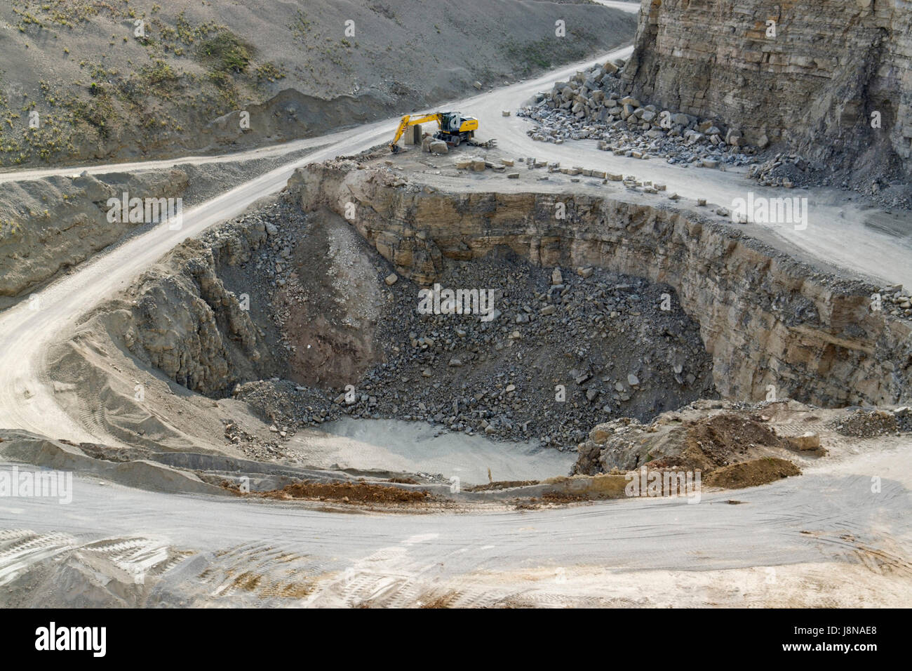 dredger, quarry, shovel, stone, ground, soil, earth, humus, workplace