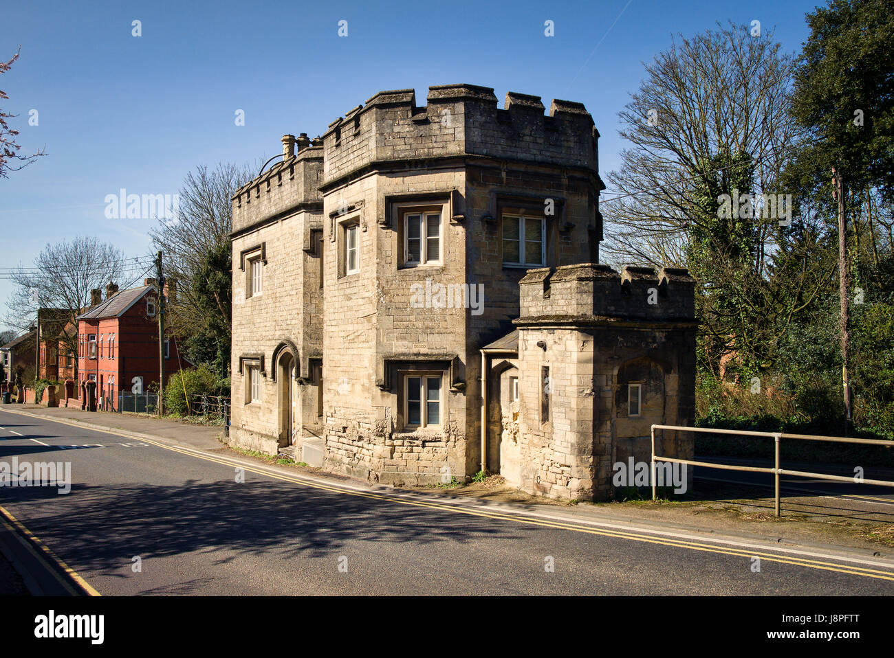 Shane's Castle on the Bath Road Devizes Wiltshire. A former toll house. Stock Photo