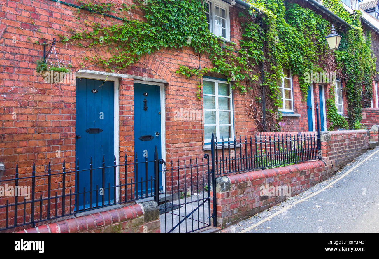 Red brick terraced cottage hires stock photography and images Alamy
