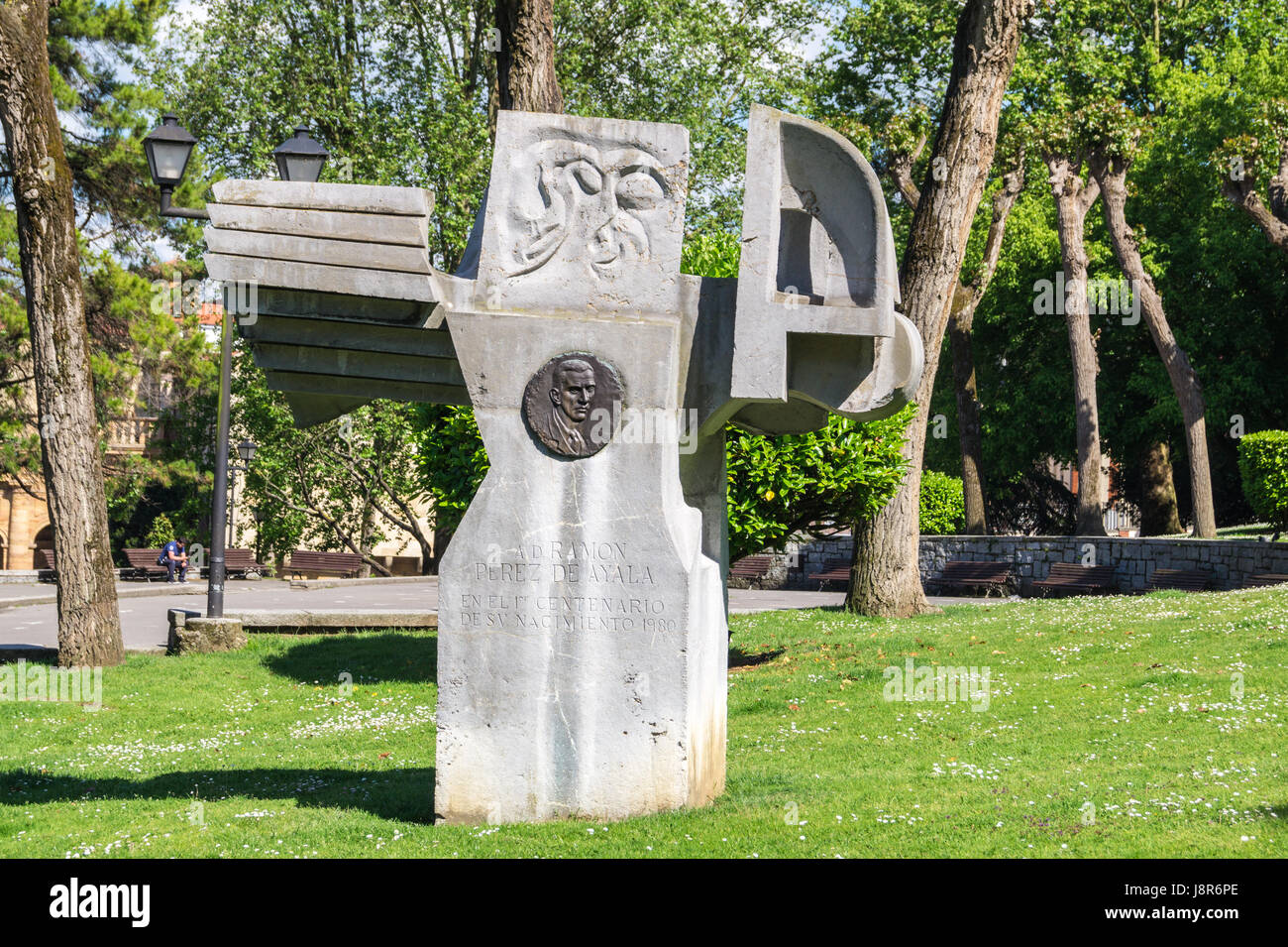 Memorial sculpture to Ramon Perez de Ayala by José Antonio Nava Iglesias, 1980, El Campillin, Oviedo Asturias Spain Stock Photo