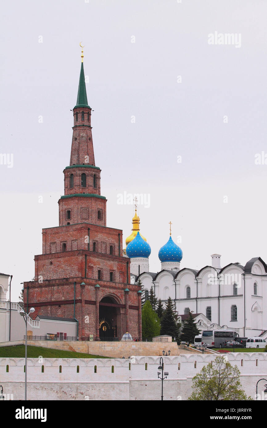 Suyumbike Tower and Annunciation Cathedral. Tatarstan, Russia Stock Photo