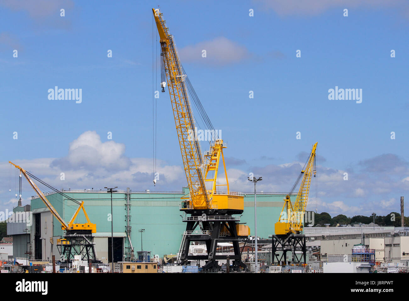 Cranes at the General Dynamics Electric Boat facility, Groton