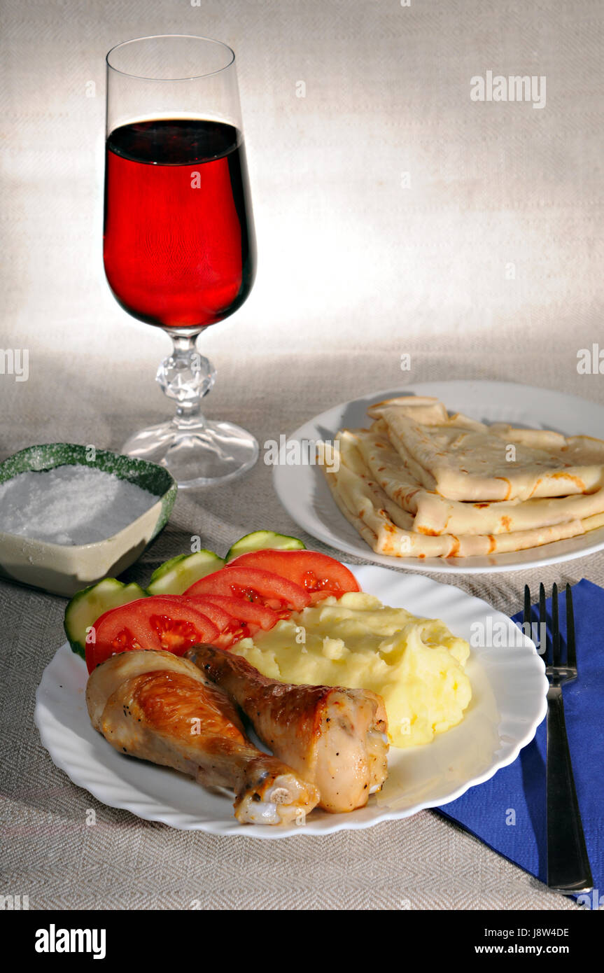 Chicken potato pie still life hi-res stock photography and images - Alamy