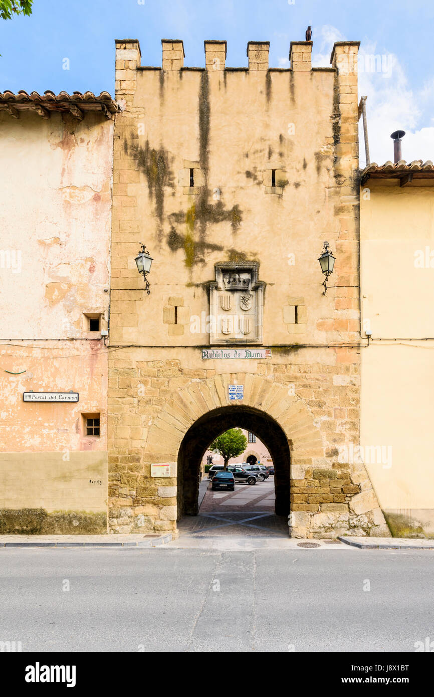 Portal del Carmen, an entrance to the old town of Rubielos de Mora in the Gúdar-Javalambre region, Teruel, Aragon, Spain Stock Photo