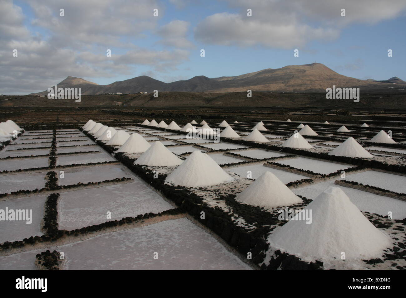saline, evaporation, brine, sodium chloride, salt extraction, spain