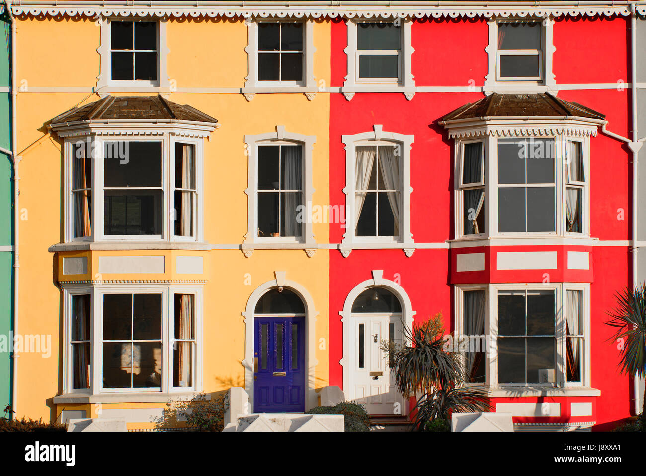 Wales, Llanfairfechan, Colourful housing along the seafront Stock Photo