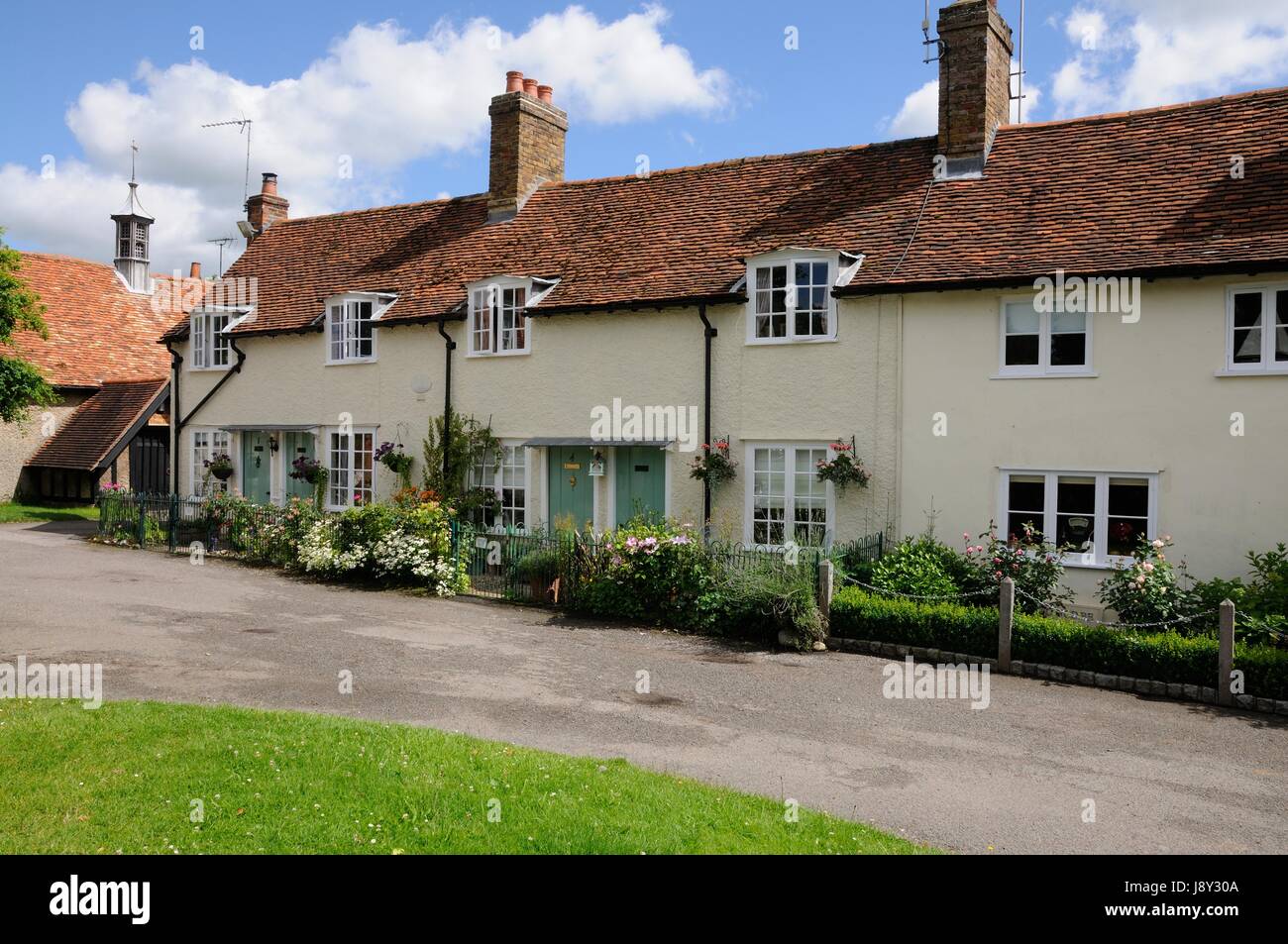 Row of cottages besde the green,Westmill, Hertfordshire Stock Photo