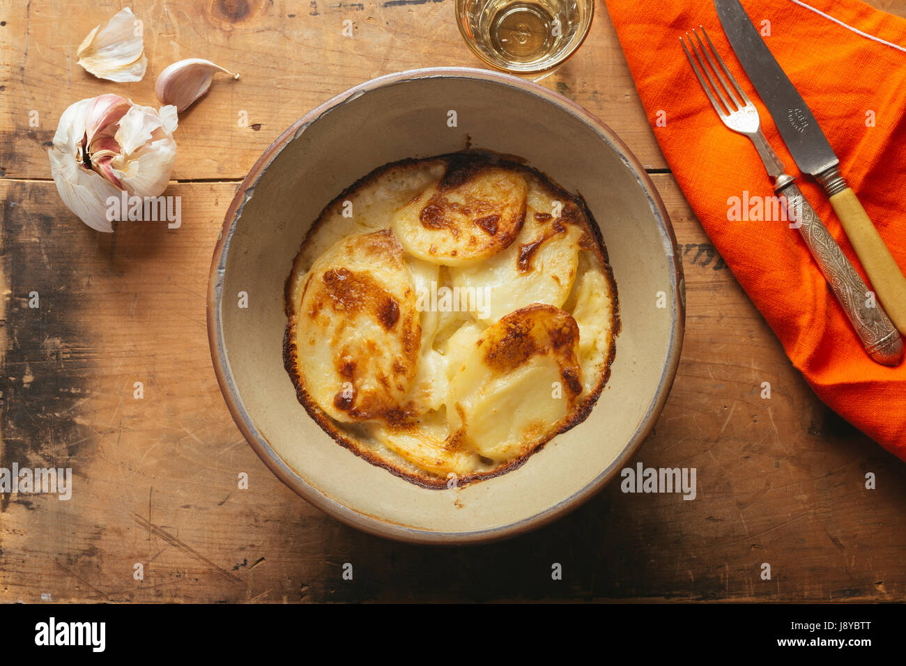 Dauphinoise potatoes hires stock photography and images Alamy