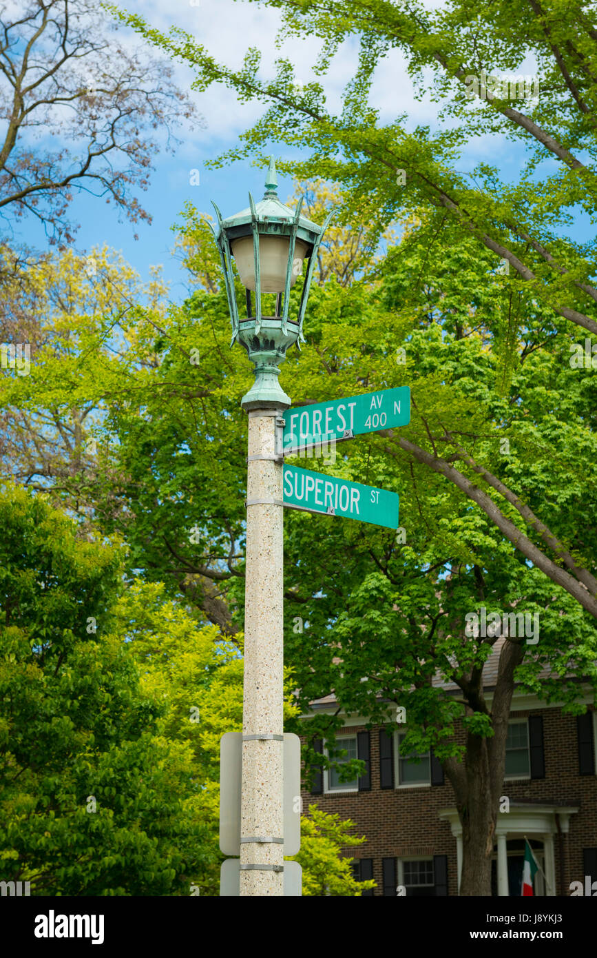 Chicago Illinois Oak Park Forest Avenue Superior Street ornate street