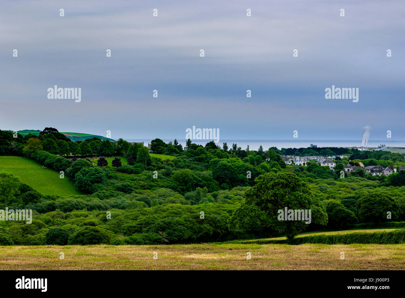View from St Blazey down into the village of Par. Par is a town built to house the once thousands of emplyees at the local china clay works. Stock Photo