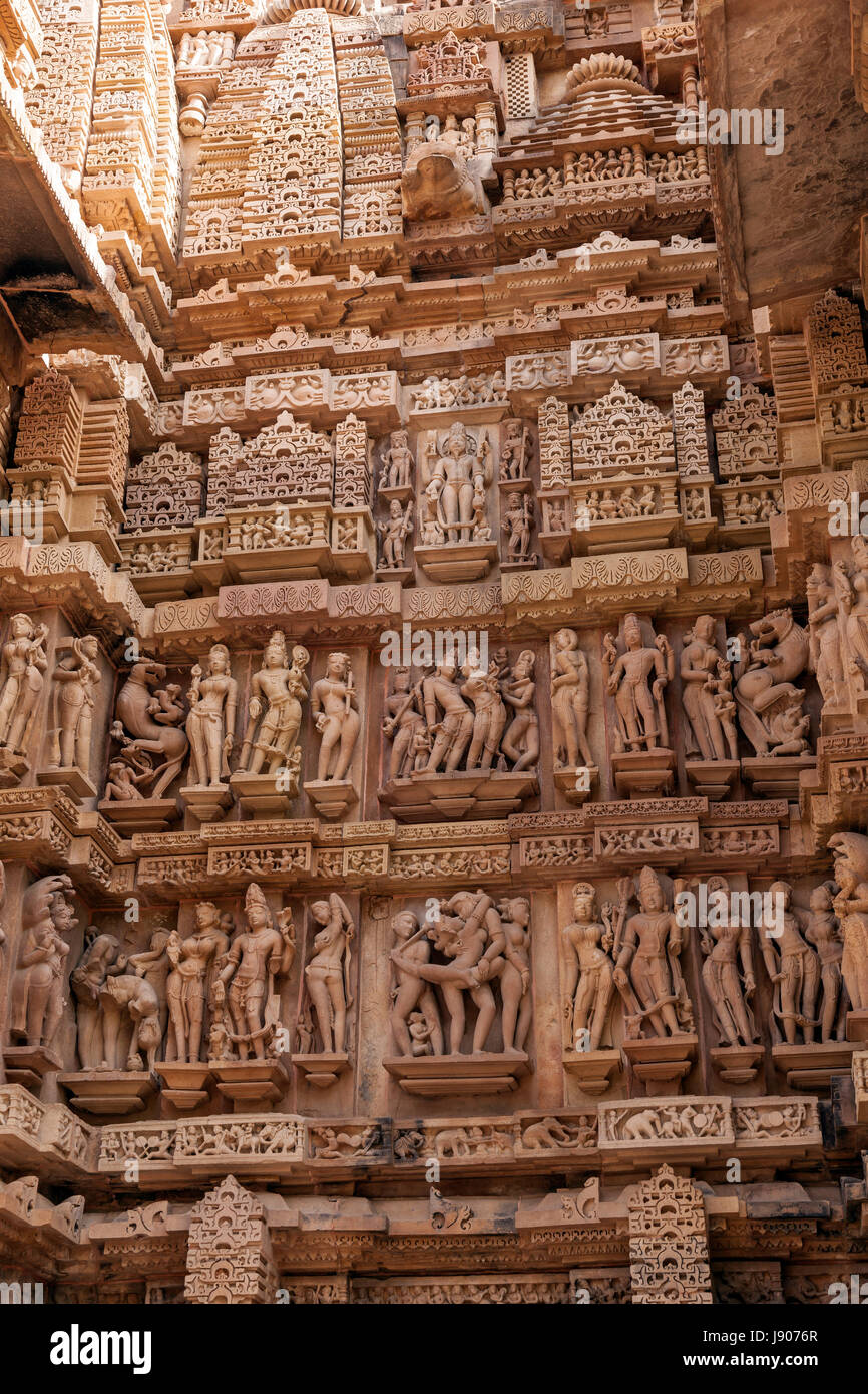 Stone carvings at Temple near Khajuraho,Orchha,Temple in India,Asia, unique Ind0-Aryan architecture,Chhatarpur of Madhya Pradesh Stock Photo