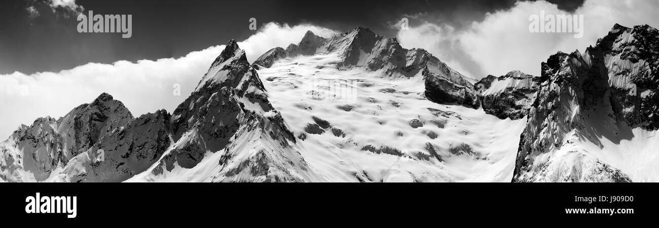 Maintain top Black and White Stock Photos & Images - Alamy